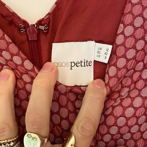 ASOS petite mini dress with keyhole detail - Picture 4 of 5